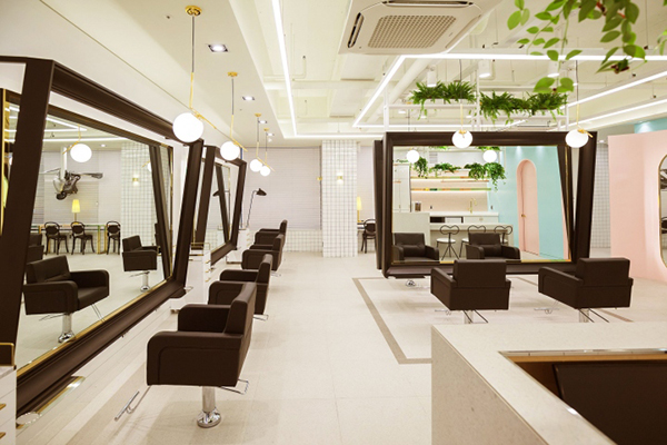  美發(fā)店如何進行裝飾布局設計？